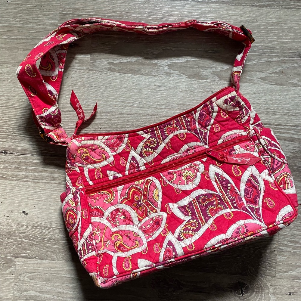 Vera Bradley Red Rosy Posies Pattern Shoulder bag